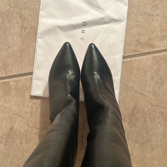 NWT- IRO BOOTS Size 38 New In Box Black Soft Leather, never worn,outside zipper - Picture 2 of 6
